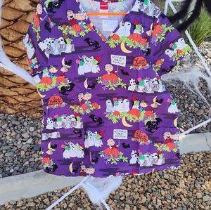 Peanuts Great Pumpkin scrub top